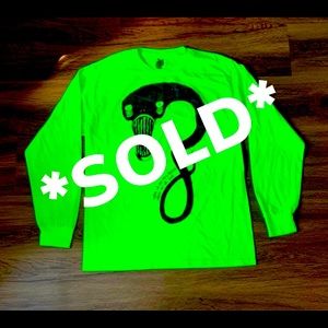 *SOLD* Mens long sleeve Billieeilish size med neon green top